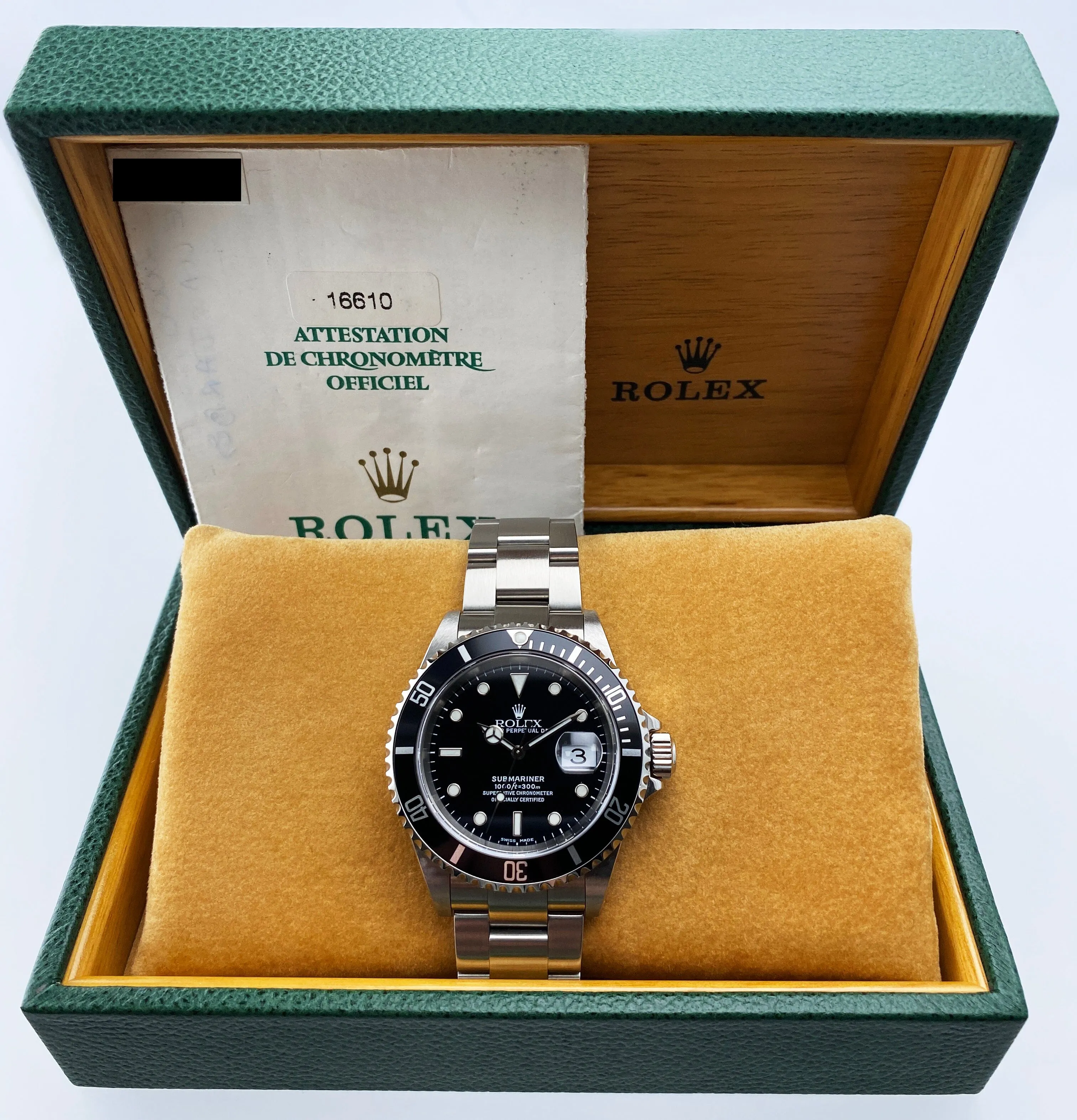 Rolex Submariner Date 16610 Mens Watch Box Papers
