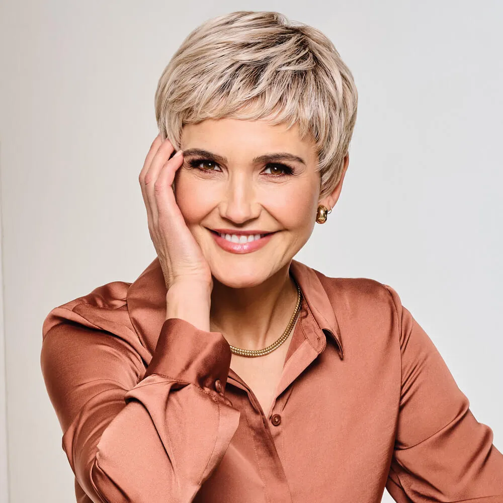 Straight Chic Petite by Raquel Welch (Lace Front-Mono Crown Wig)