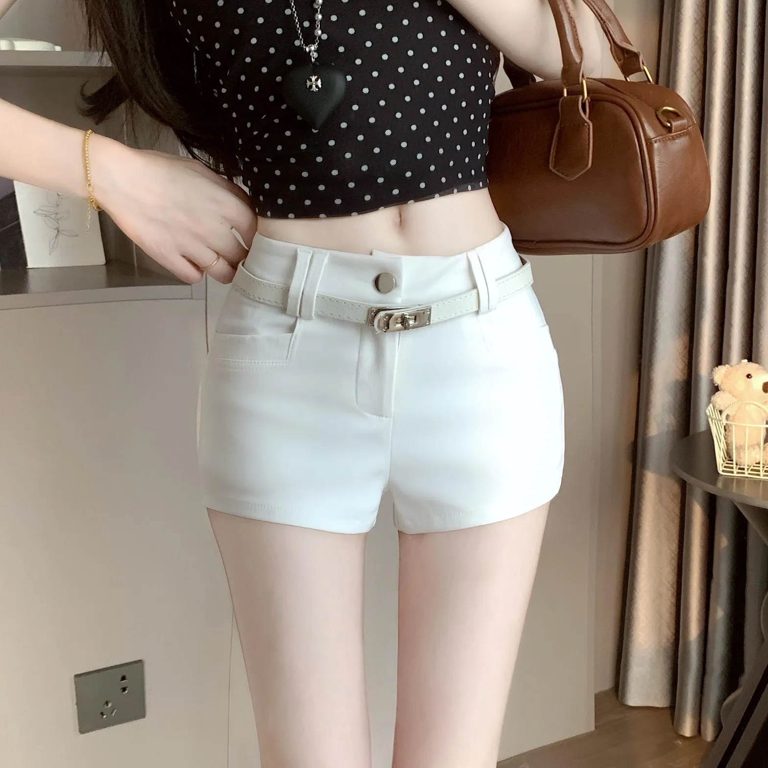 Stylish and Slimming Women's Solid Chino Shorts