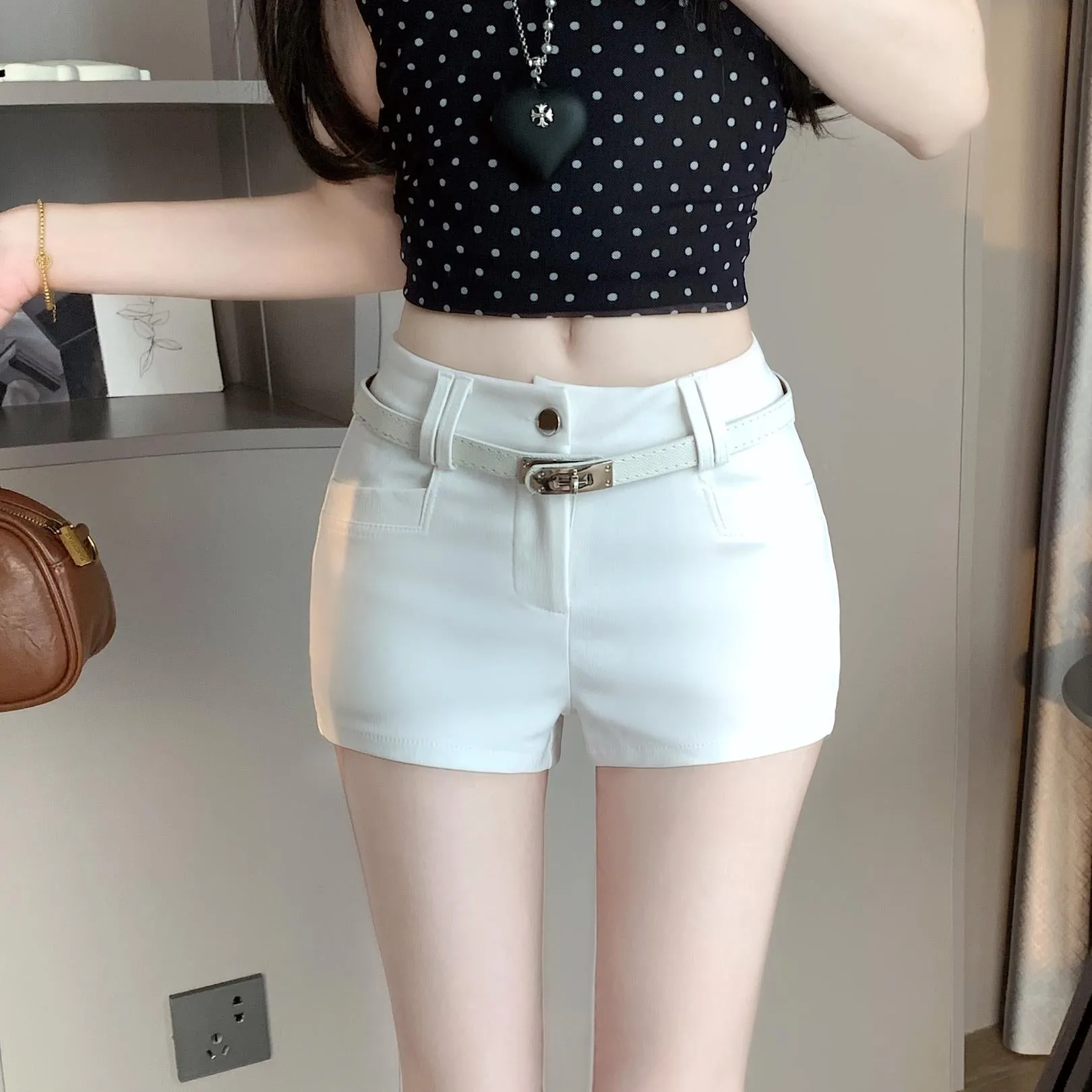 Stylish and Slimming Women's Solid Chino Shorts