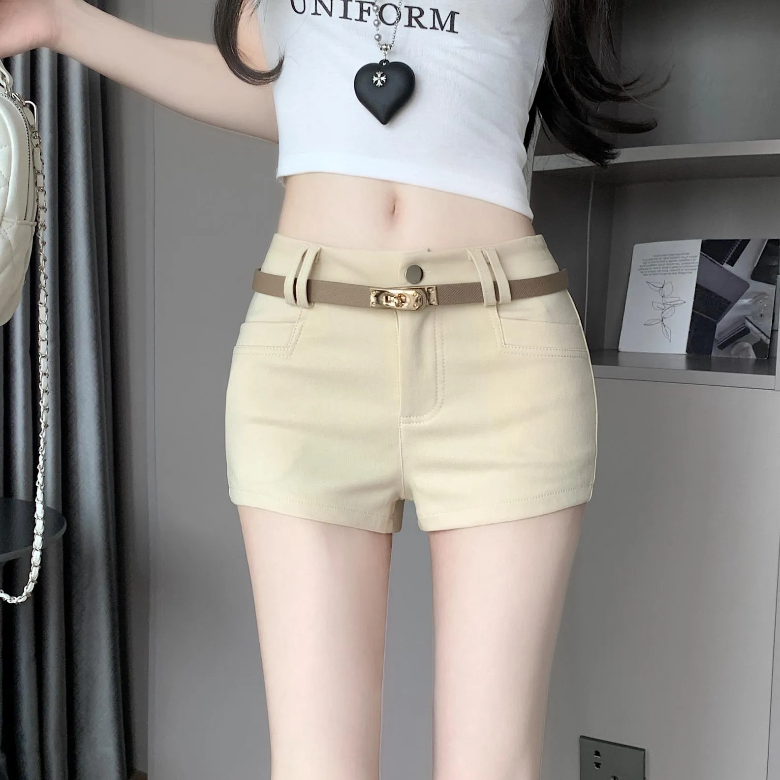 Stylish and Slimming Women's Solid Chino Shorts