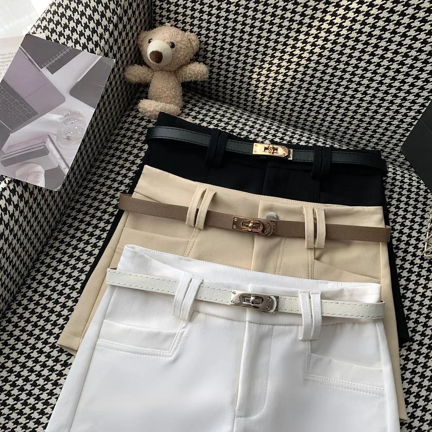 Stylish and Slimming Women's Solid Chino Shorts