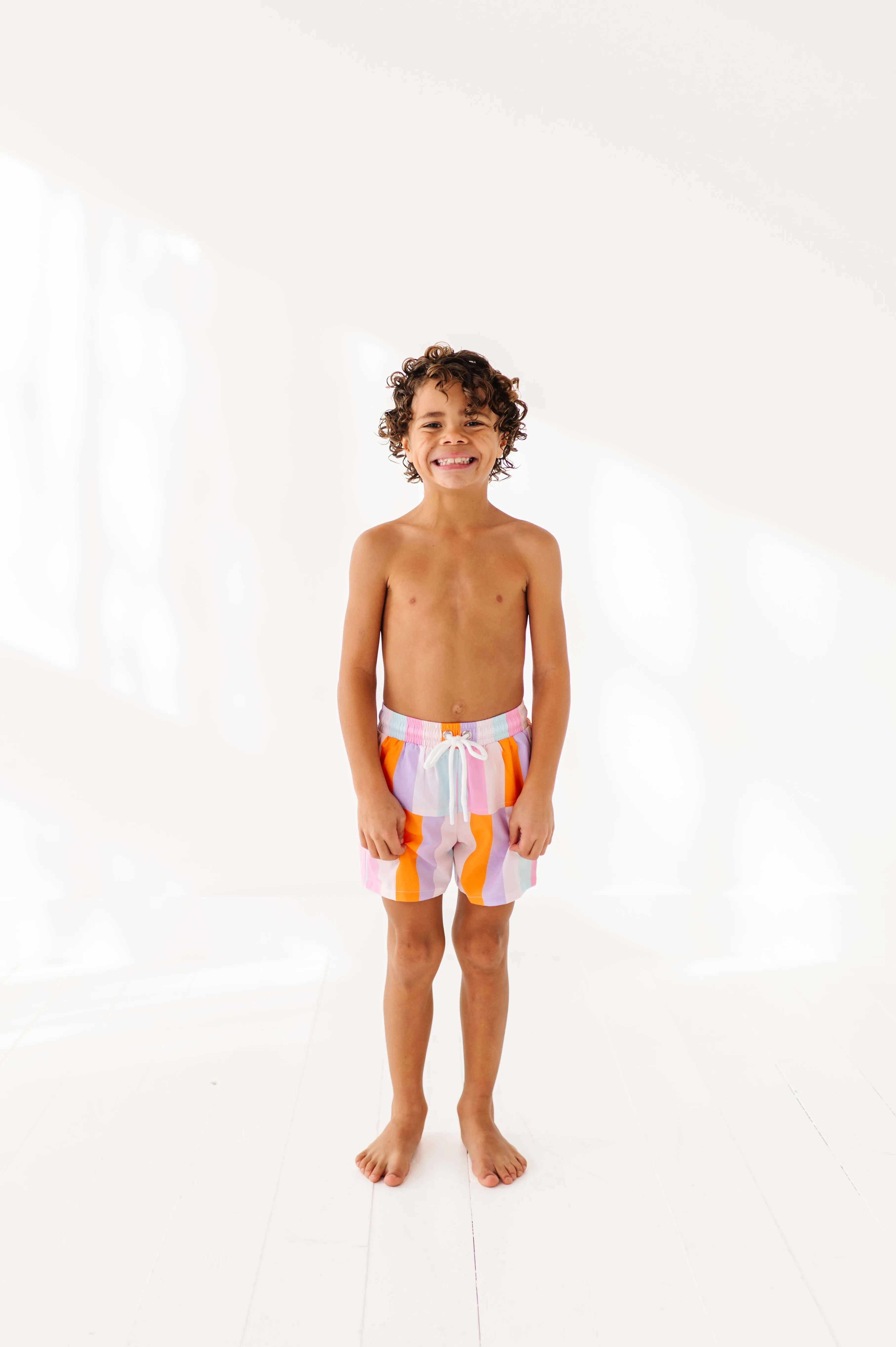 Summer Stripes: BOARDSHORTS