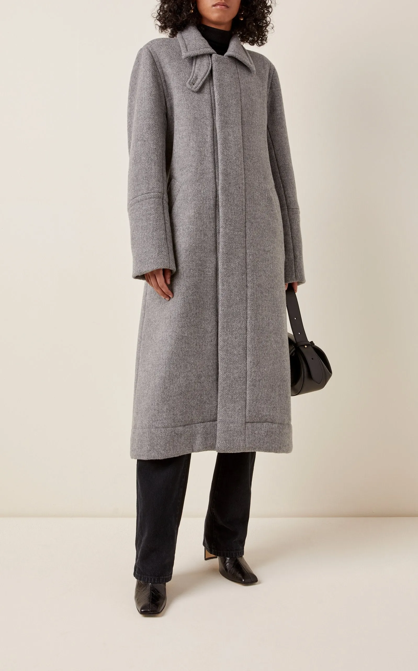SUSTAINABLE DOWN WOOL OVER COAT