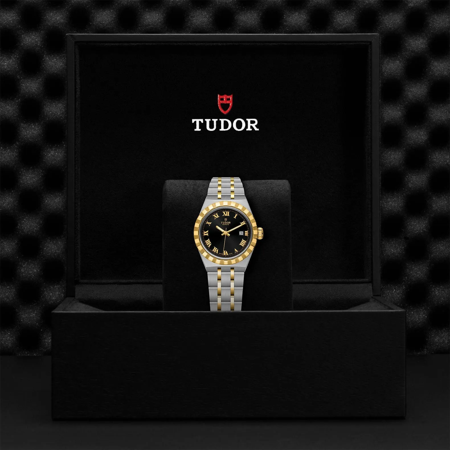 TUDOR Royal
