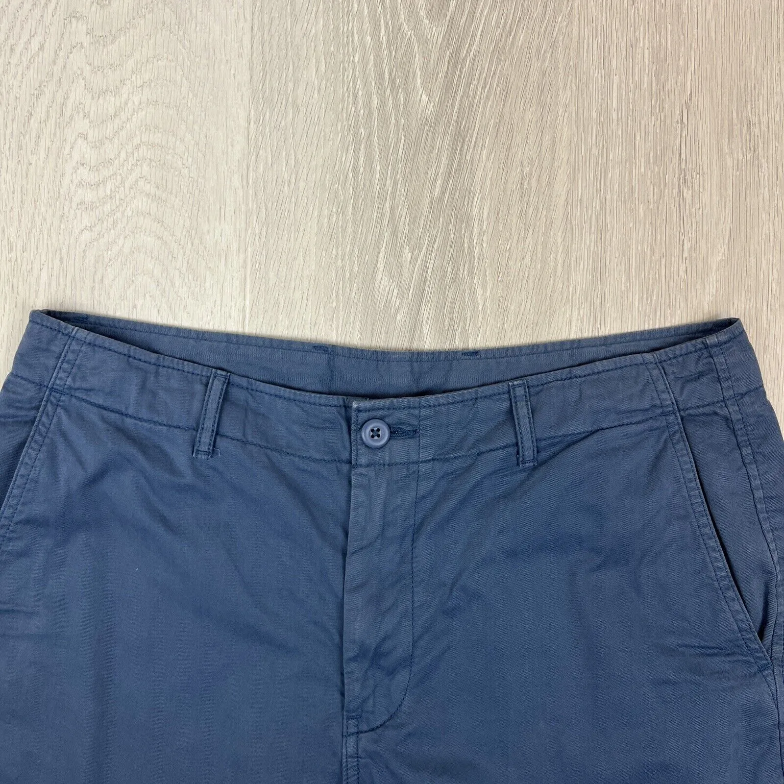 Uniqlo Mens Blue Chino Shorts Size Medium