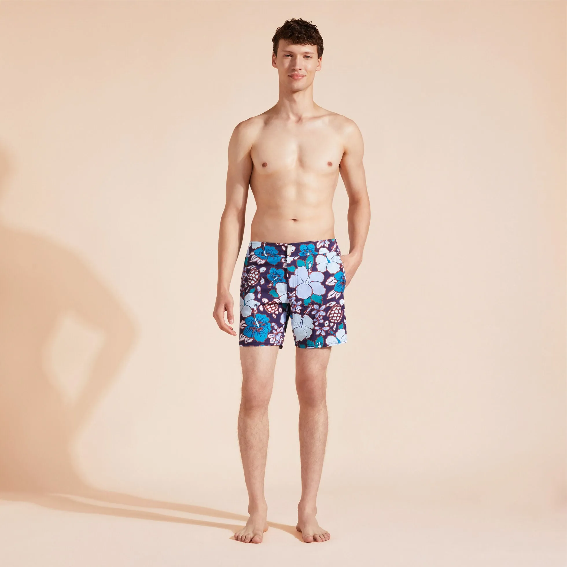 VILEBREQUIN Men Stretch Flat Belt Swim Shorts Tropical Turtles