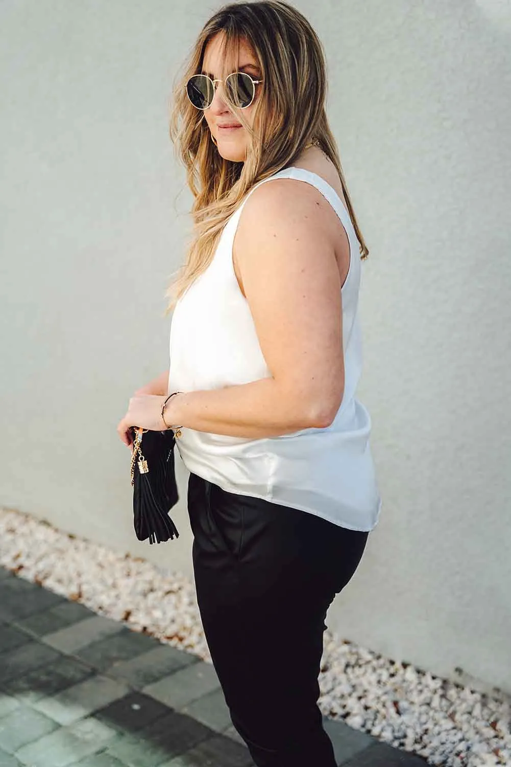 White V Neck Open Back Sleeveless Plus Size Top