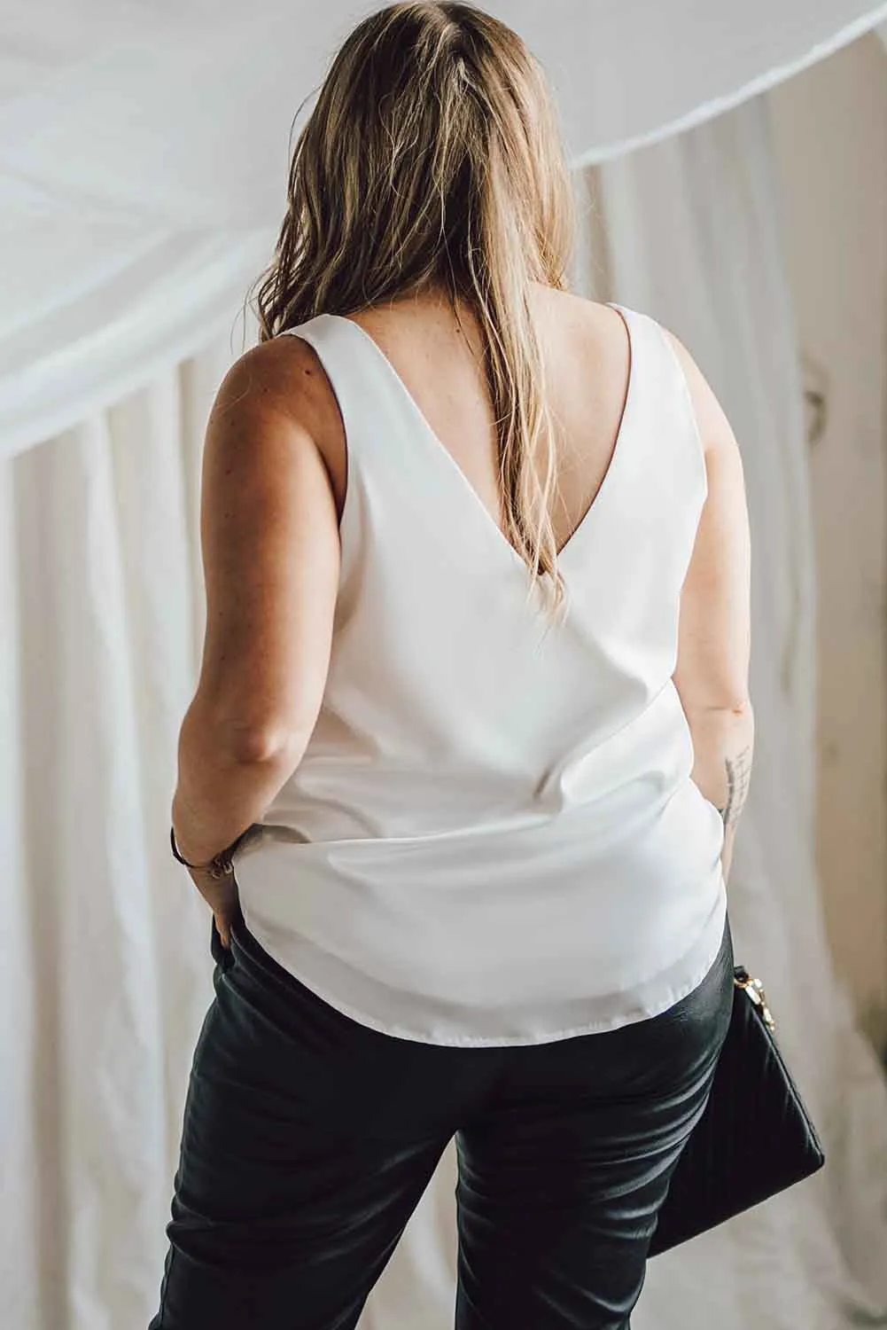 White V Neck Open Back Sleeveless Plus Size Top