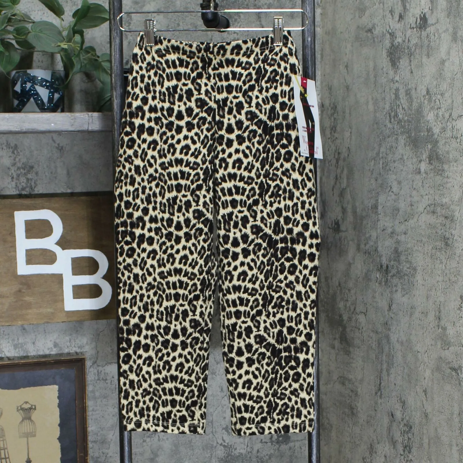 Women with Control Petite Pull-On Printed Crop Pants