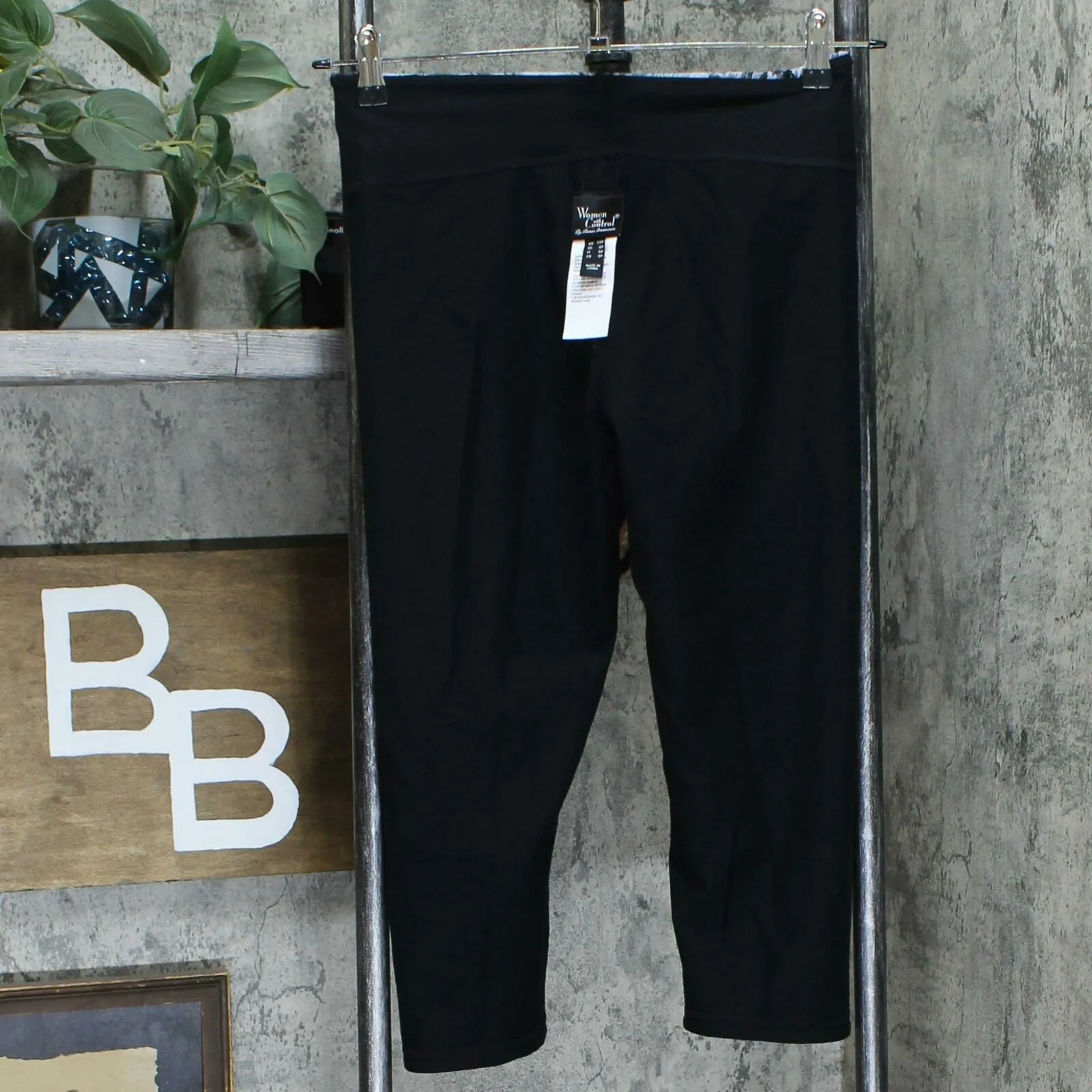 Women with Control Renee's Petite Reversible Crop Pants Black Abstract PXS