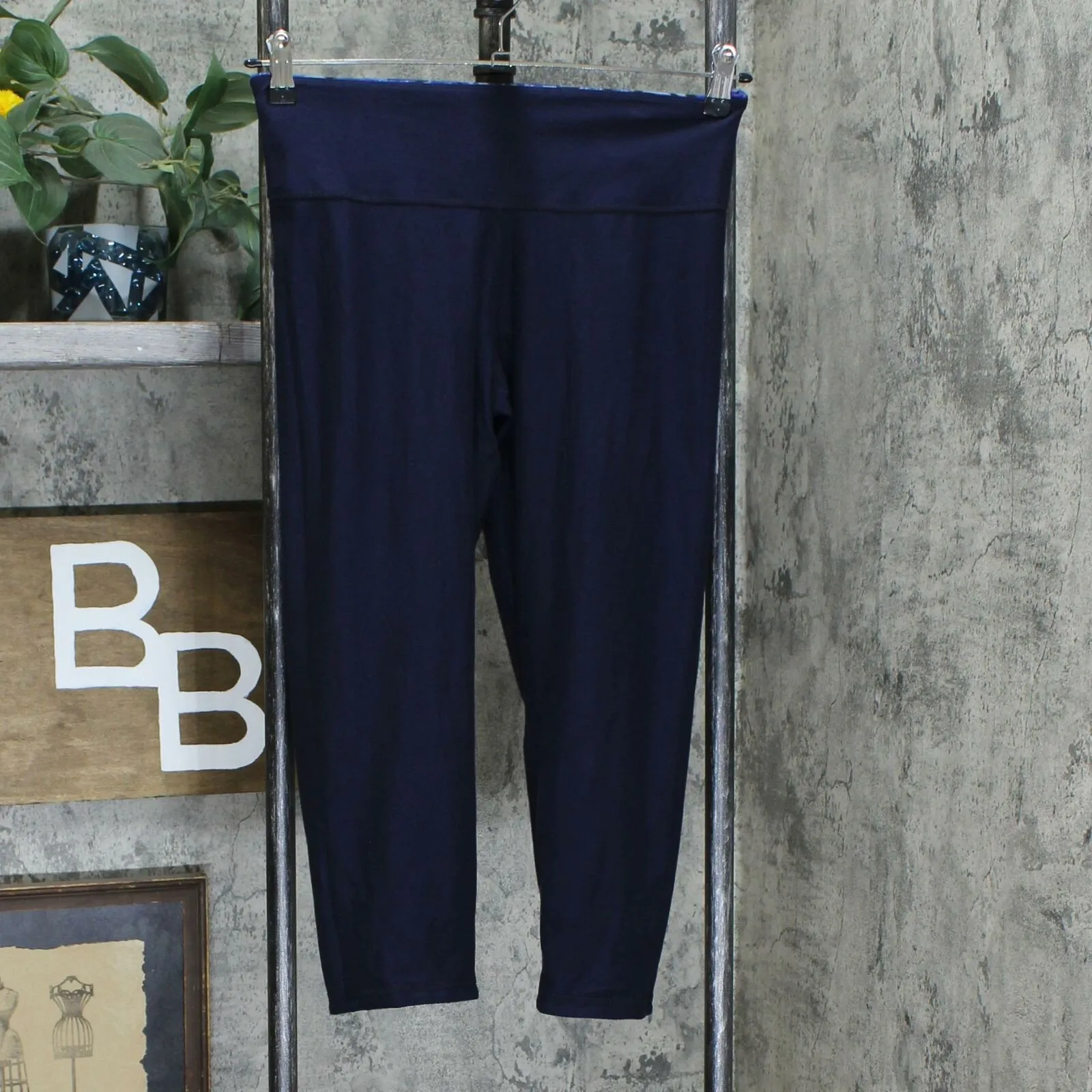 Women with Control Women's Petite Reversible Crop Pants Navy / Leaf PXS